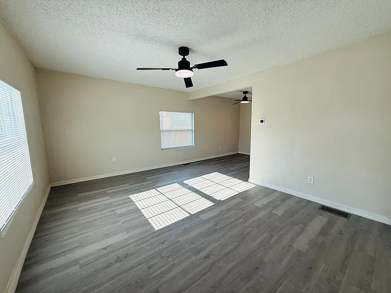4010 Miramar Way S — Photo 16