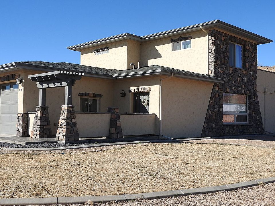 1st image of 816 Shiraz Dr