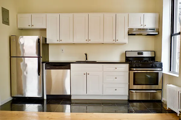 Rented by Corcoran | media 21