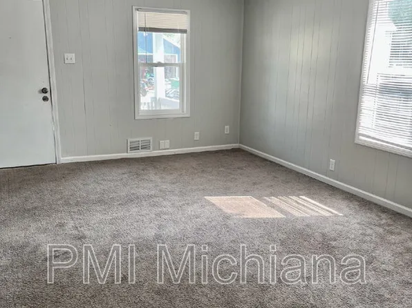 711 W 5th St, Mishawaka, IN 46544