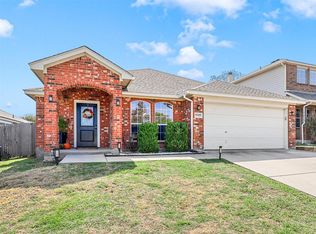 9205 Nathan Dr, White Settlement, TX 76108