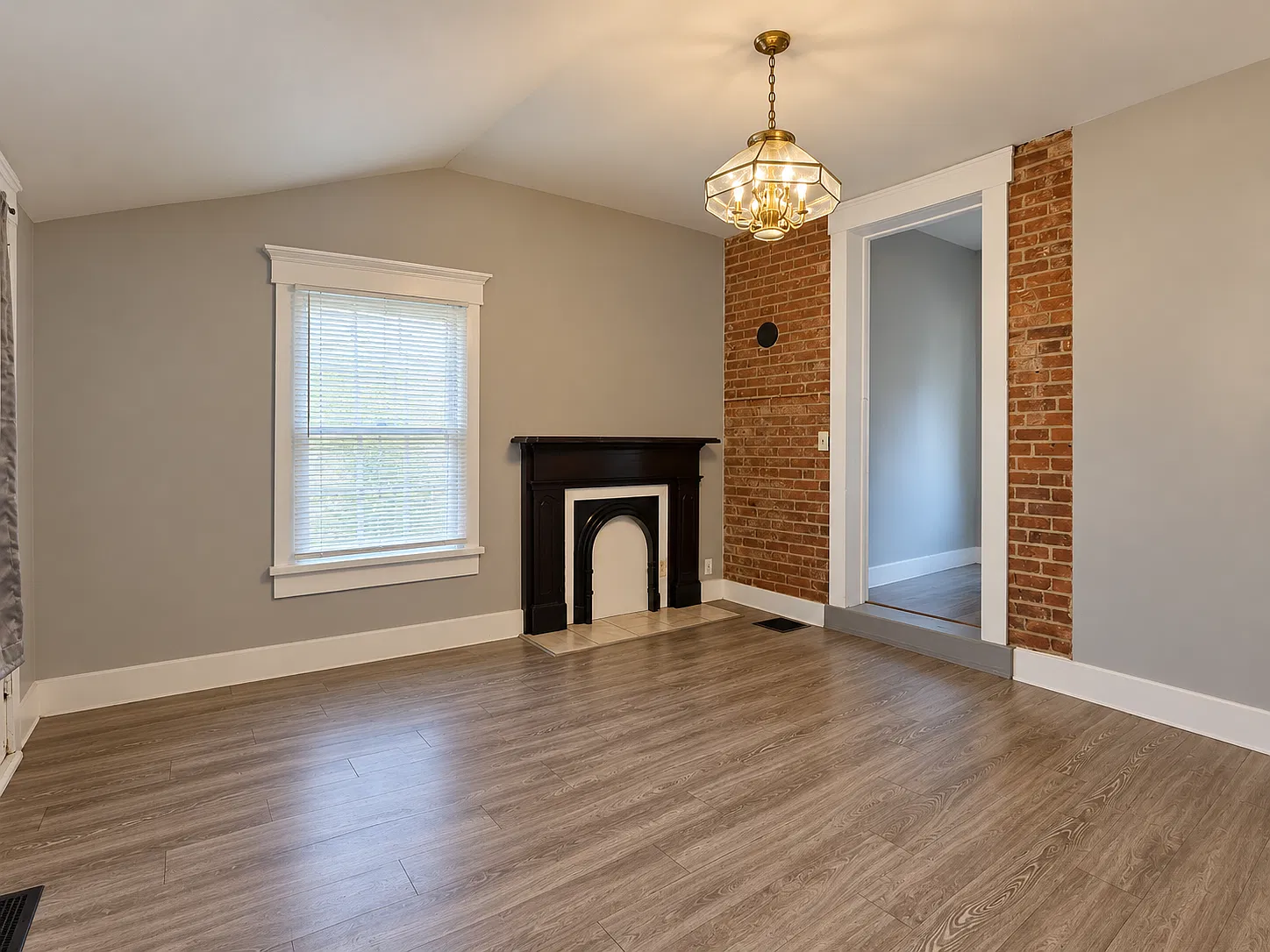 1 bed, 850 sqft, $960 — Photo 3