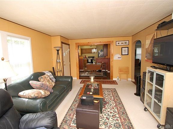4th image of 2609 Colonial Ave