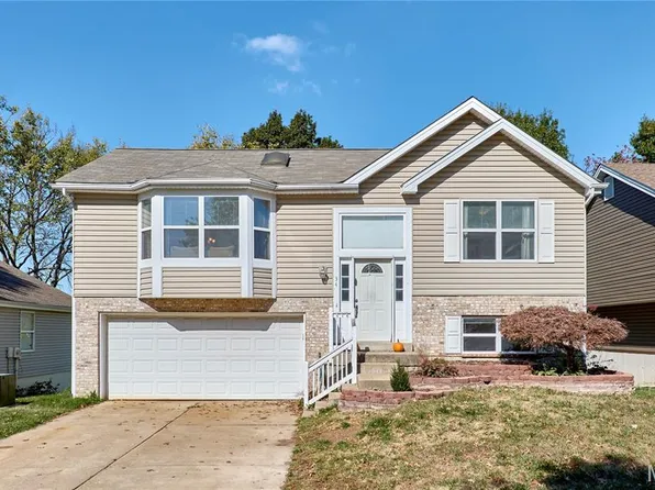 34 Aspen Pointe Dr, Saint Peters, MO 63376