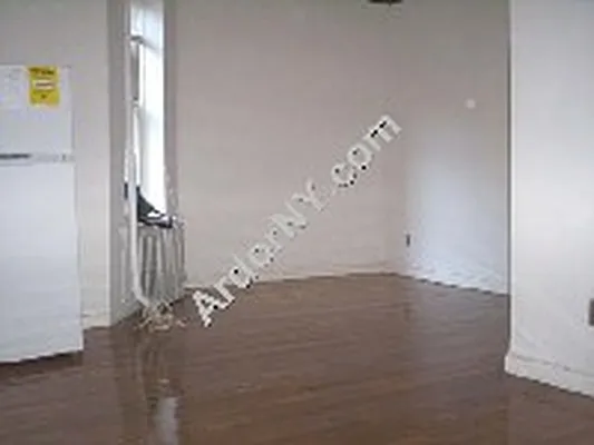 Rented by ArdorNY | media 20