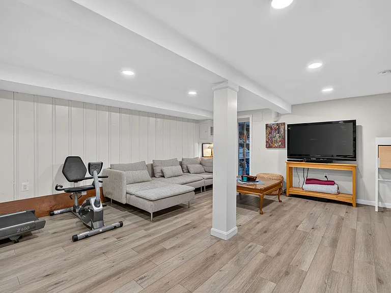 1272 Owen Pl NE — Photo 22