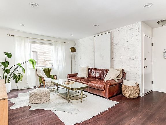4th image of 4943 N Kimball Ave #1E