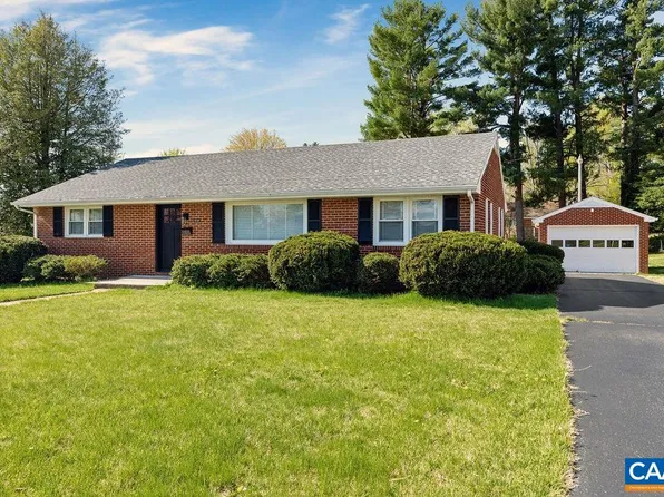 1838 S Talbott Pl, Waynesboro, VA 22980