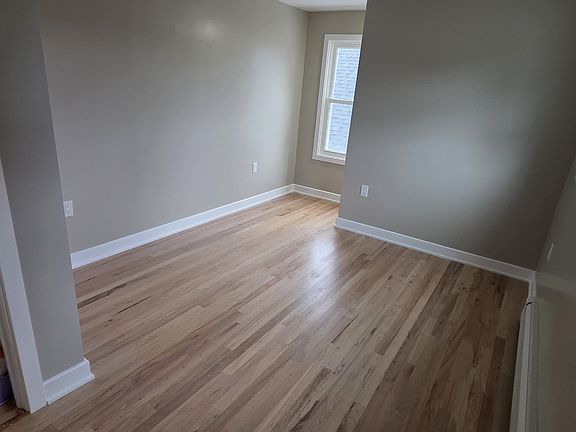 3rd image of 420 Marengo St Floor 2