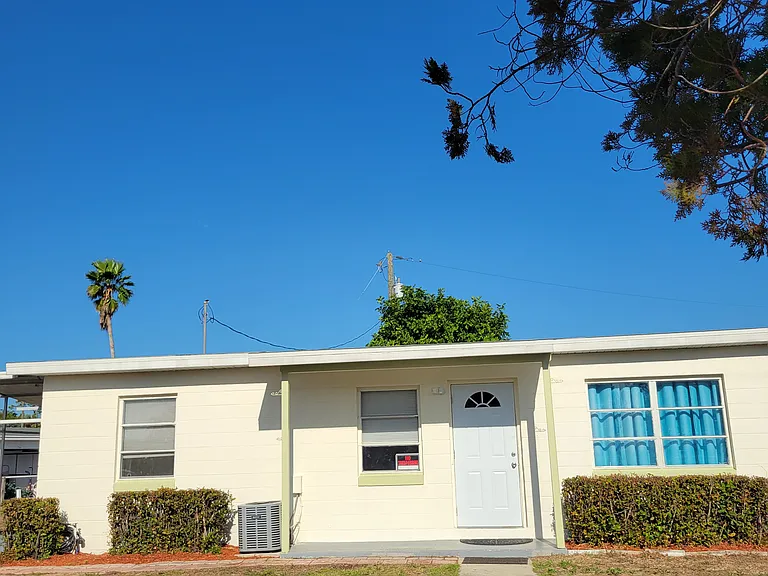 2361 Dallas St — Photo 13
