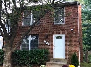10317 Granite Creek Ln, Oakton, VA 22124