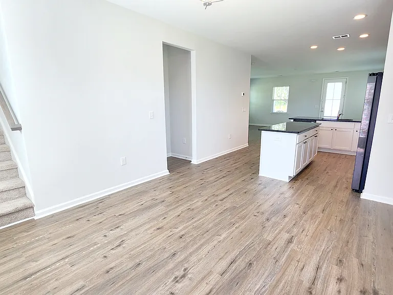 74 Garden Gate Ln — Photo 8