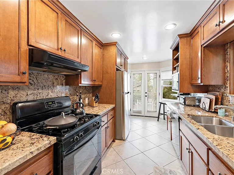 1466 Randall Way — Photo 20