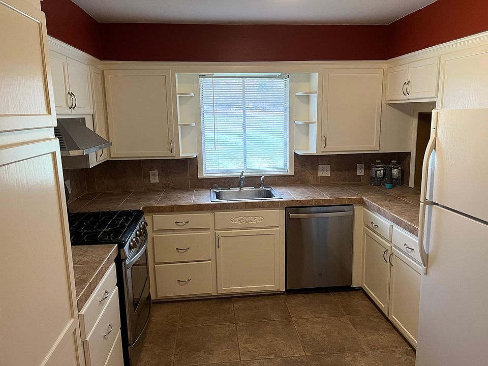 1st image of 8616 Travis Ln