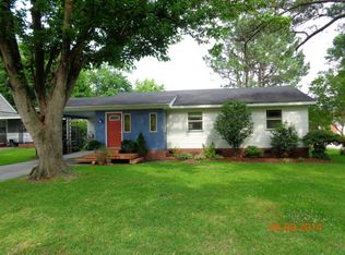 101 E Maple St, Windsor, NC 27983