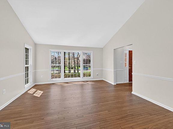 5th image of 2951 Franklin Oaks Dr
