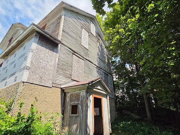4th image of 412 E Nelson St