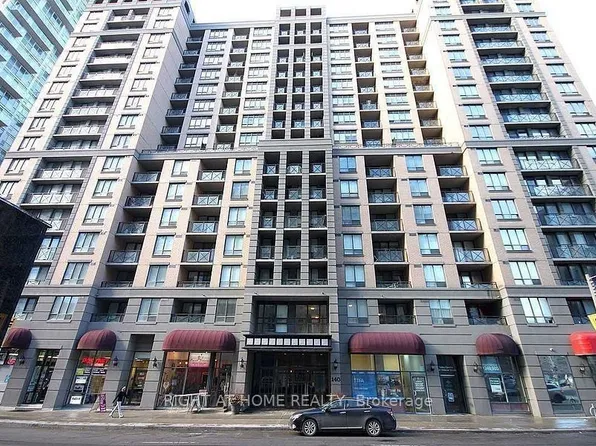 140 Simcoe St, Toronto, ON