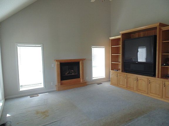 2nd image of 607 County Road 215