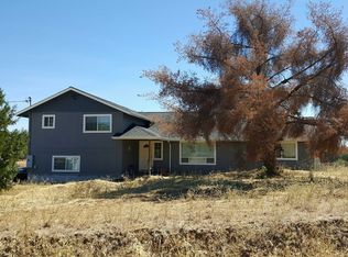 11826 Perry Rd, Central Pt, OR 97502