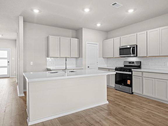 3rd image of 2784 Portugal Laurel Dr