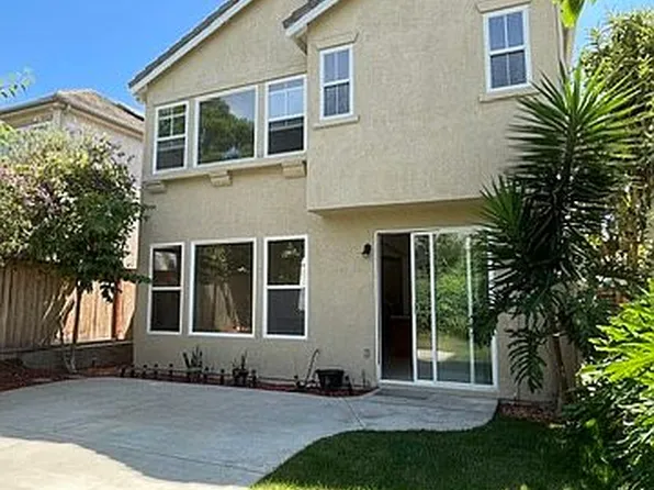 1499 Enchante Way, Oceanside, CA 92056