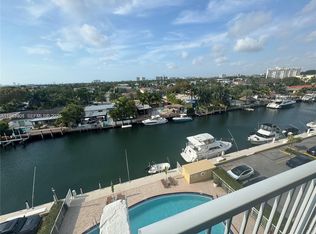2000 NE 135th St APT 606, Miami, FL 33181