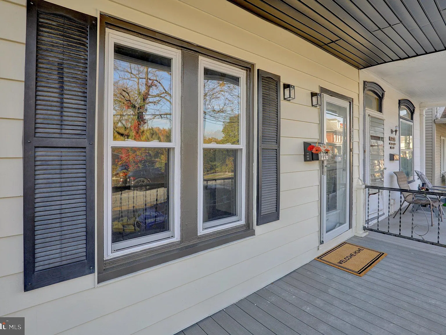 3 bed, 2.0 bath, 1540 sqft, $2,200 — Photo 1