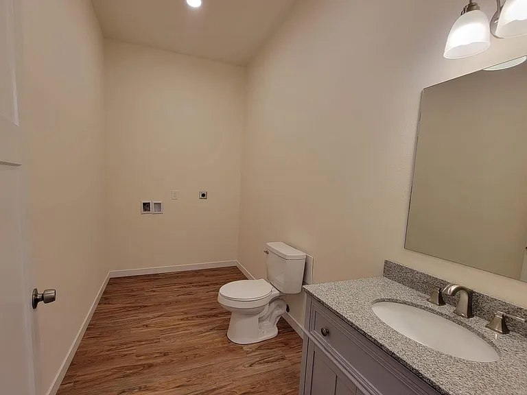 1117 Marguerite Ave — Photo 9