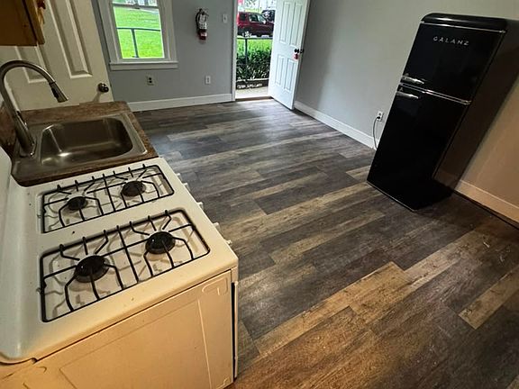 4th image of 200 Fosler Rd #44