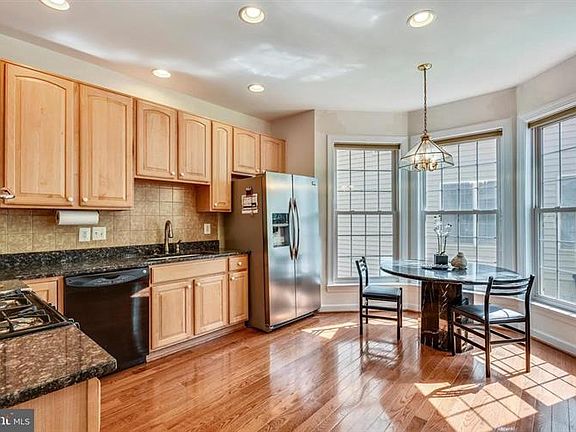 3rd image of 3926 Poplar Creek Ct