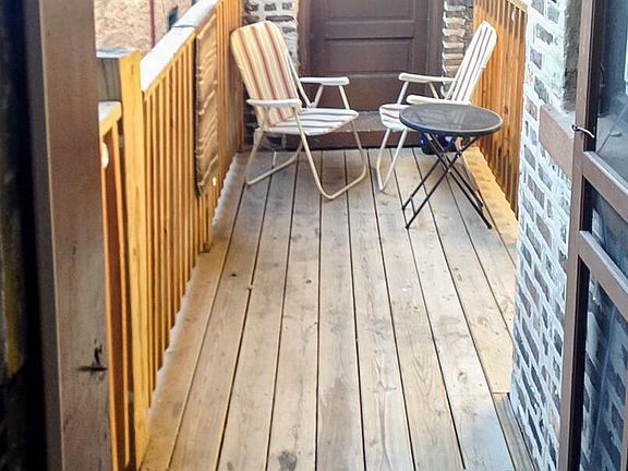 4th image of 853 W Cornelia Ave #851-3N