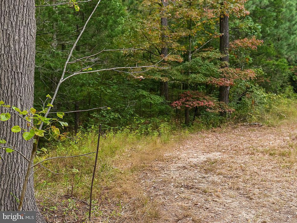 2nd image of Oreto Ln