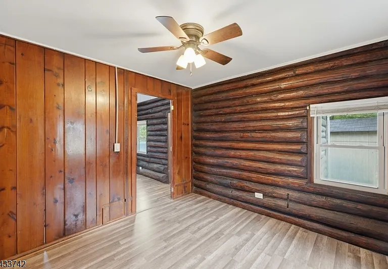 33 Hillside Ave — Photo 20
