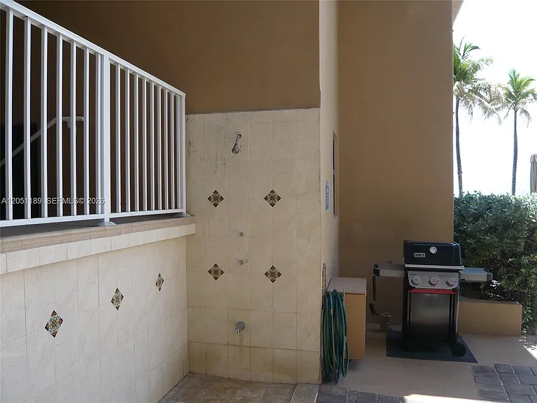 3300 N Surf Rd #9A — Photo 14