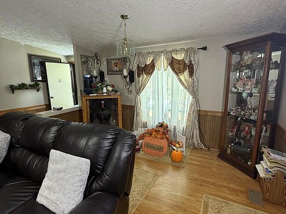 3rd image of 1246 Hoover Camp Branch Rd