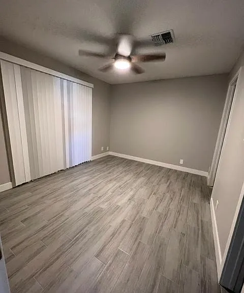 427 W Pontiac Dr #1 — Photo 11