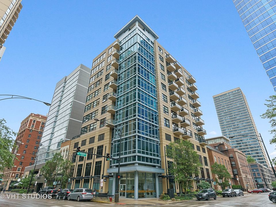1st image of 101 W Superior St APT 1006