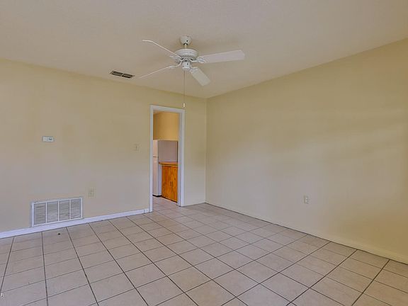 5th image of 10 Byron Ellinor Dr