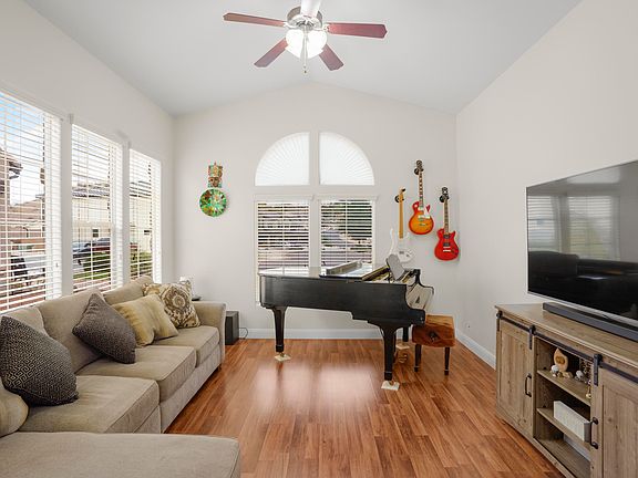 2nd image of 1055 W Province Way Unit 108