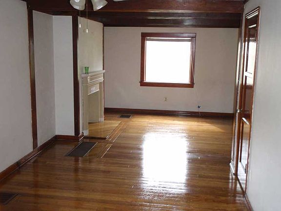 2nd image of 1306-1308 Virginia Ave