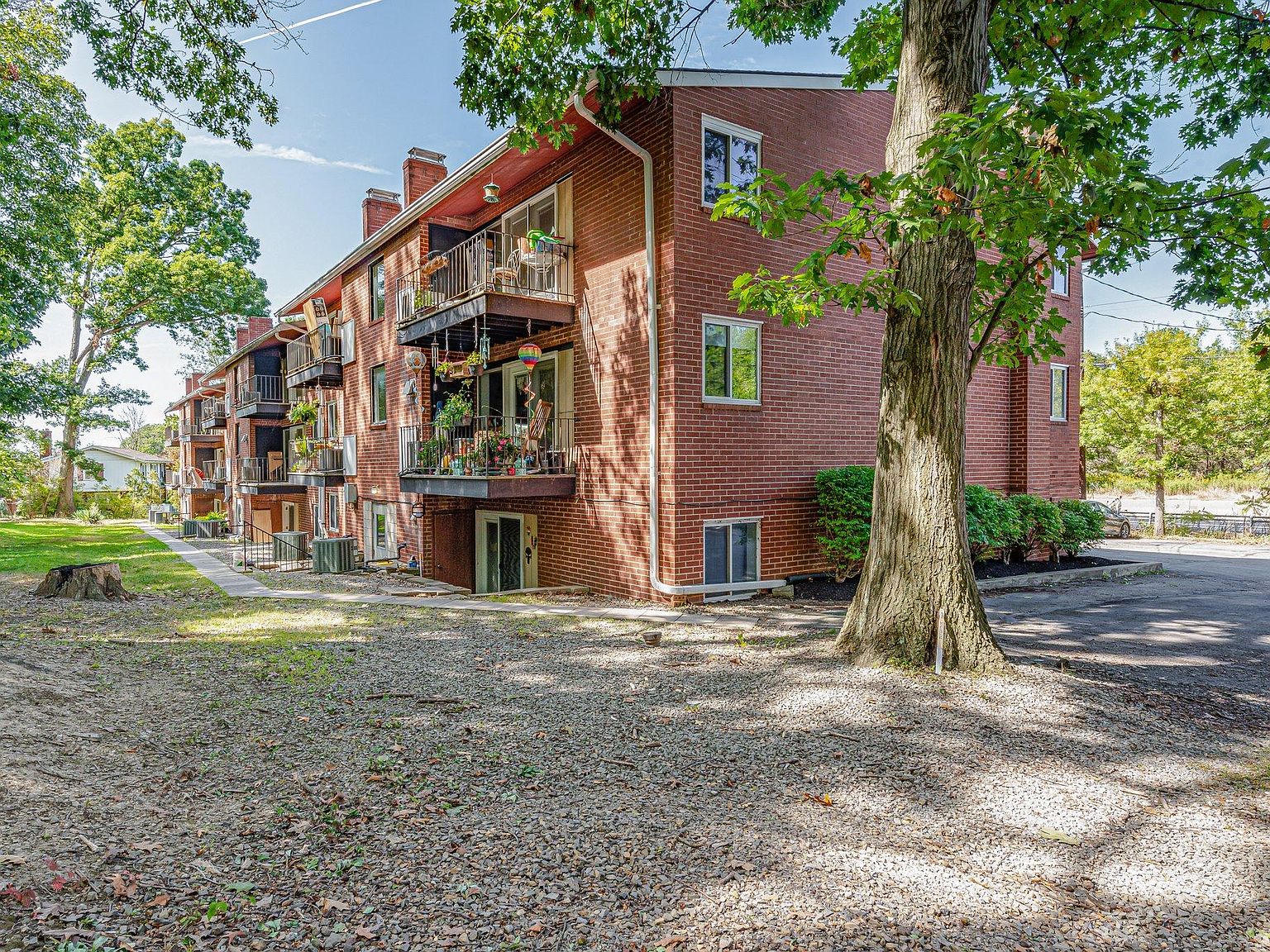 200 Brooklane Dr B304, Greensburg, PA 15601 Zillow