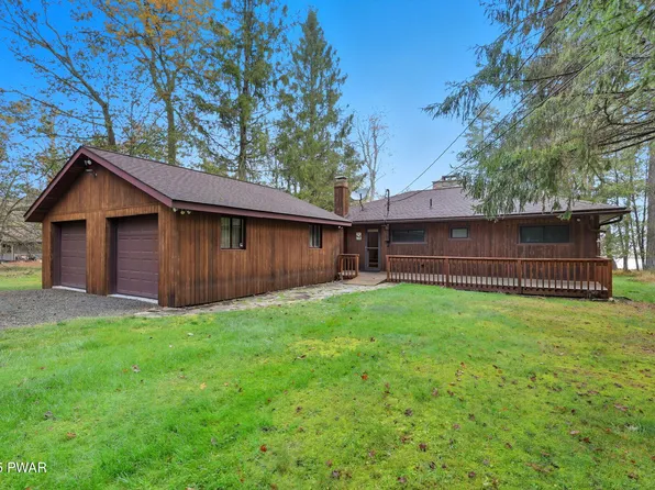 1236 Pocono Dr, Gouldsboro, PA 18424