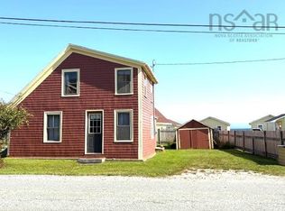 17 Locke St, Lockeport, NS B0T1L0