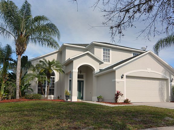 2nd image of 2427 Huron Circle