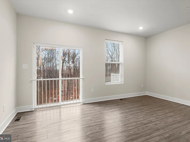 304 Sweetbay Rd — Photo 19