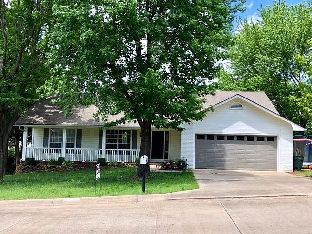 1st image of 2518 N Hampton Ct