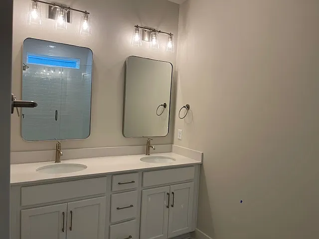 3526 Madrid Way — Photo 9