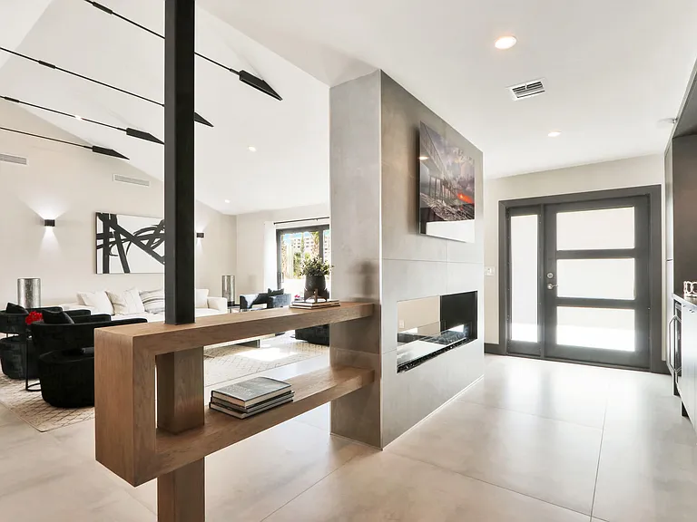 441 S Lyra Cir — Photo 15