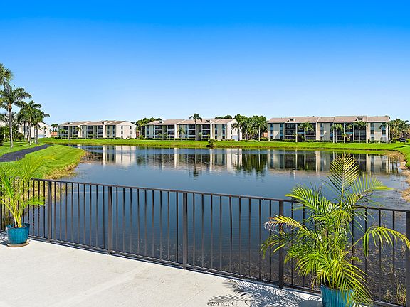 4th image of 1111 GREEN PINE Boulevard #F1